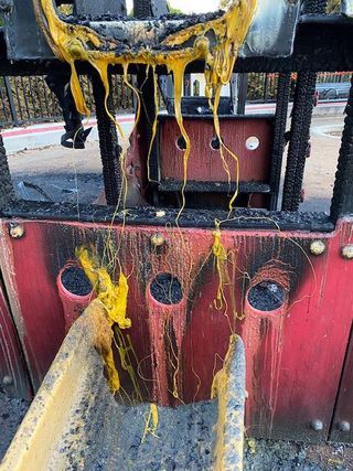 Reparaciones por Vandalismo en el Parque Infantil Sue Bierman