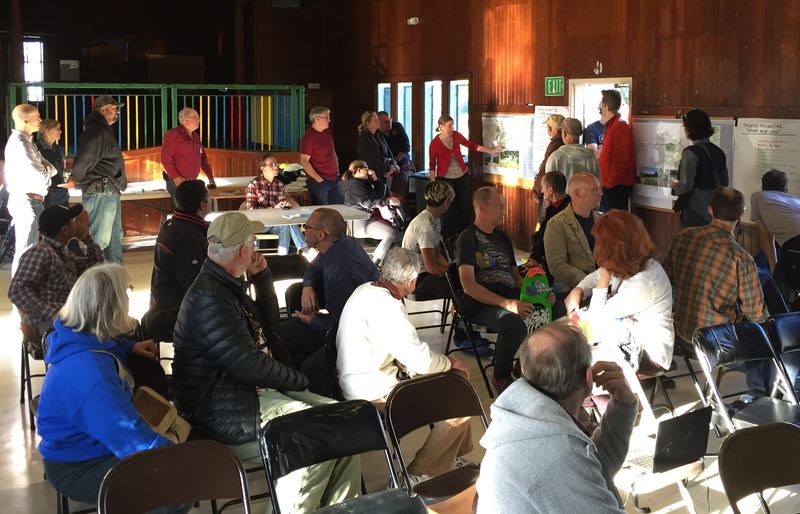 Participantes reunidos para el Taller 3