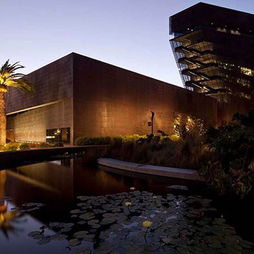 The copper-sheathed de Young Museum building